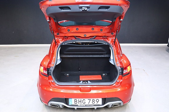 Renault Clio 10 of 30