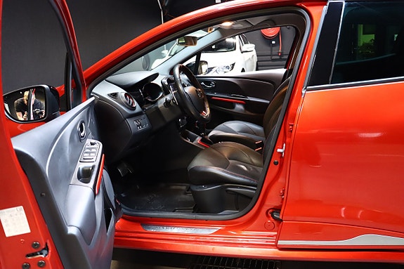 Renault Clio 11 of 30