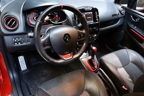 Renault Clio 12 of 30