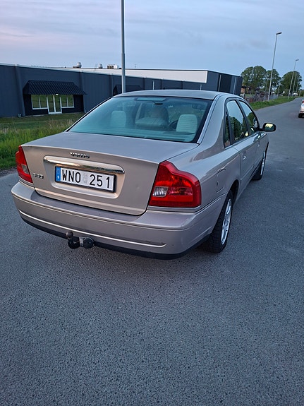 Volvo S80 8 of 10