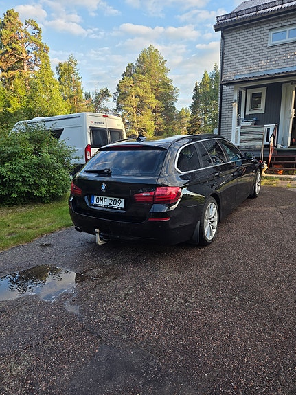 BMW 520d 2 of 3