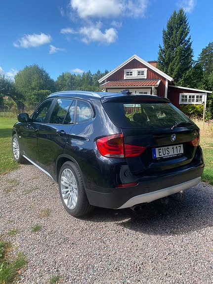 BMW X1 2 of 9