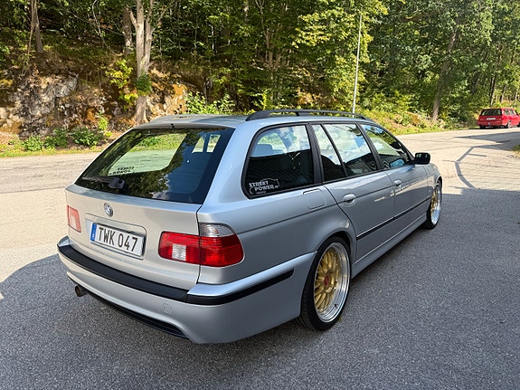 BMW 525i 9 of 25