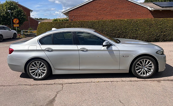 BMW 520d 4 of 16