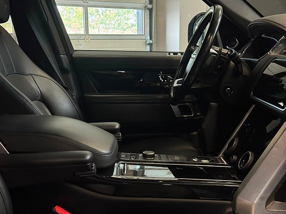 Land Rover Range Rover 11 of 21