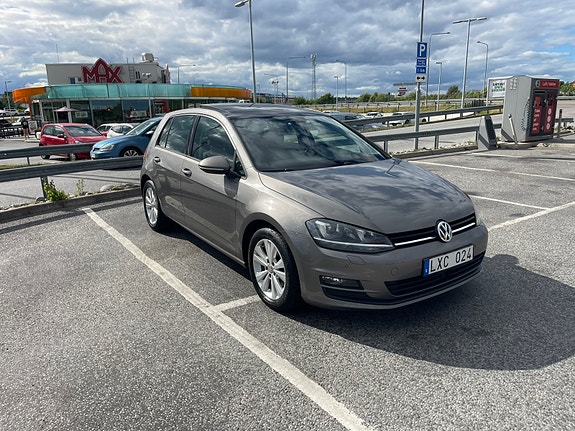 Volkswagen Golf VII 6 of 30