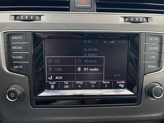Volkswagen Golf VII 21 of 30