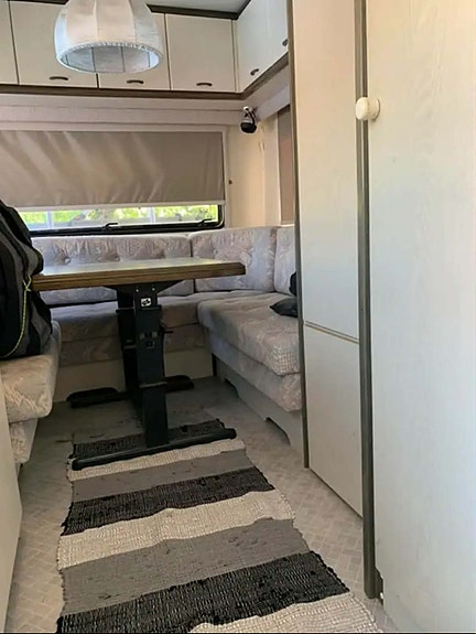 Hobby 460 T DE LUXE/CLA 3 of 6