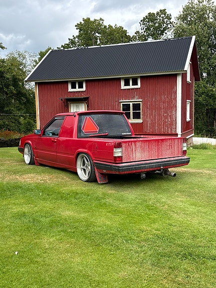 Volvo 940 2 of 4