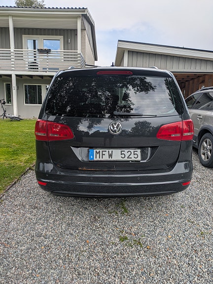 Volkswagen Sharan 3 of 3