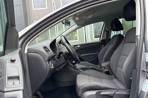 Volkswagen Golf VI 14 of 25