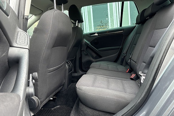 Volkswagen Golf VI 12 of 25