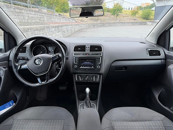 Volkswagen Polo 12 of 13
