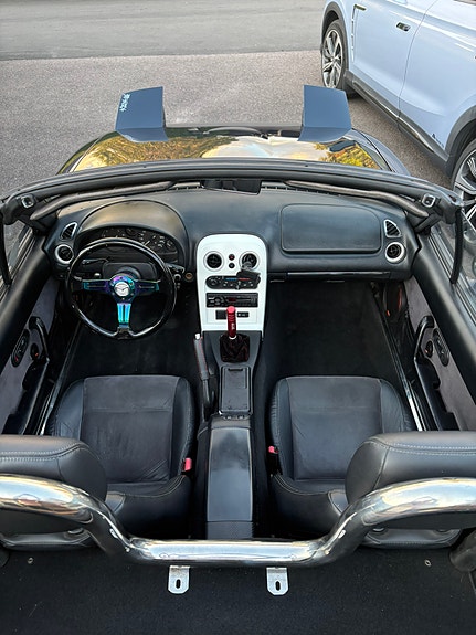 Mazda MX-5 5 of 12