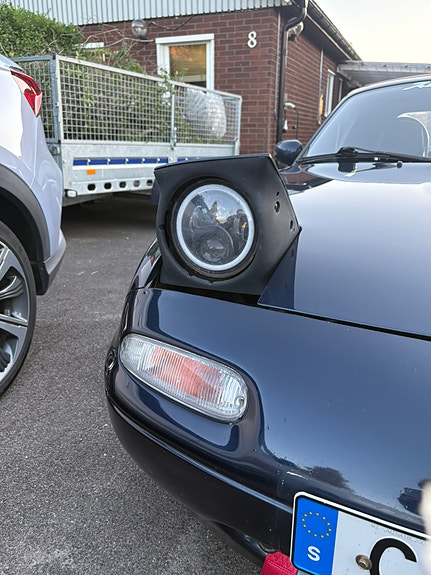 Mazda MX-5 9 of 12