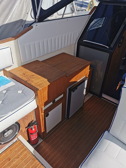 Draco 2400 DC / Daycruiser – Volvo Penta 5.7 GXI (Insprutning/Duoprop) 8 of 14