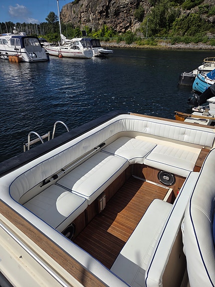Draco 2400 DC / Daycruiser – Volvo Penta 5.7 GXI (Insprutning/Duoprop) 5 of 14