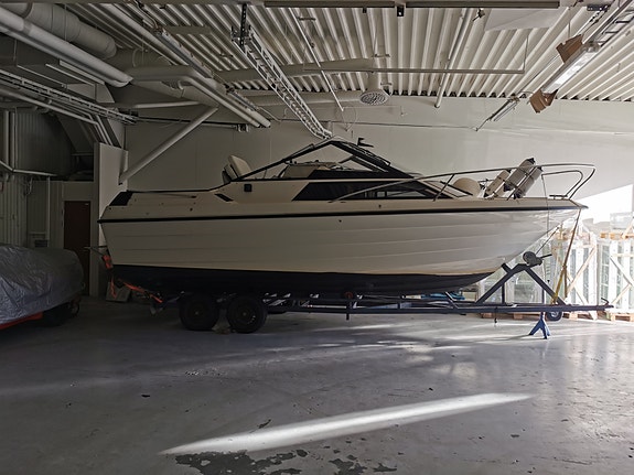 Draco 2400 DC / Daycruiser – Volvo Penta 5.7 GXI (Insprutning/Duoprop) 12 of 14