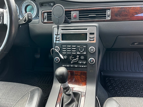 Volvo XC70 21 of 30