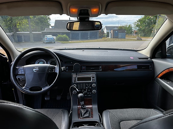 Volvo XC70 10 of 30