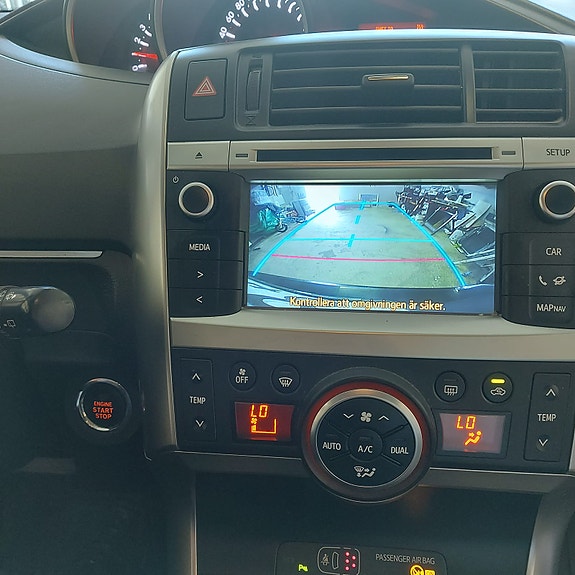 Toyota Verso 9 of 15