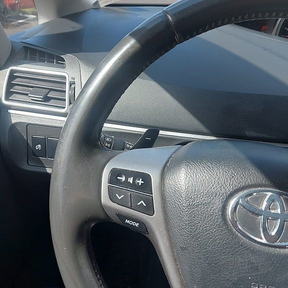 Toyota Verso 10 of 15