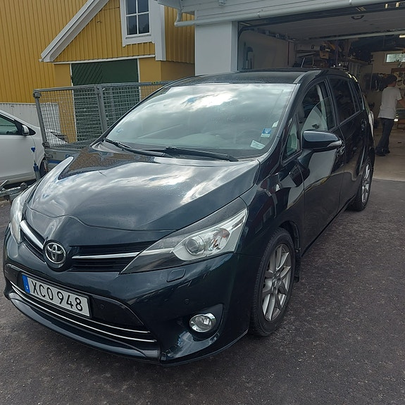 Toyota Verso 7 of 15