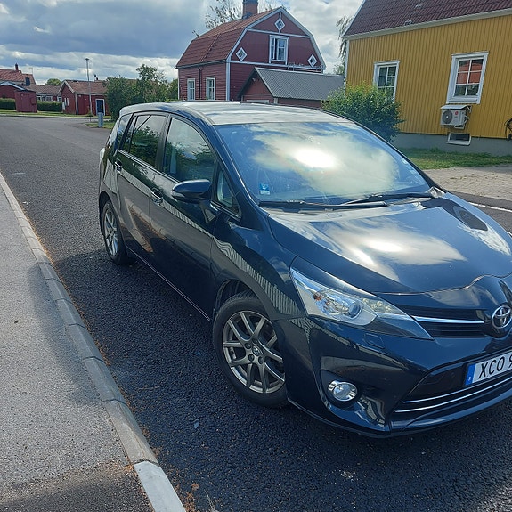Toyota Verso 11 of 15