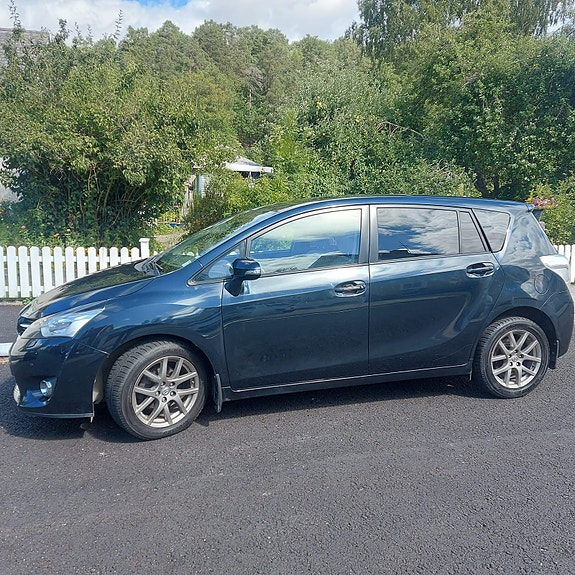 Toyota Verso 3 of 15