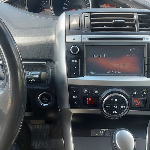 Toyota Verso 15 of 15