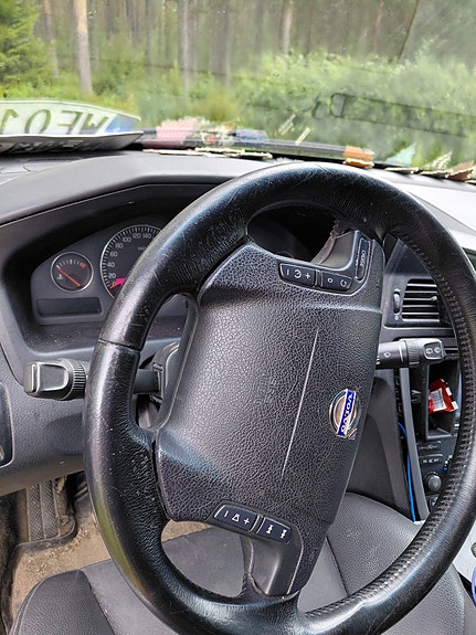 Volvo V70 4 of 7