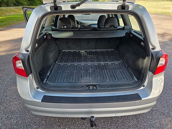 Volvo V70 10 of 10