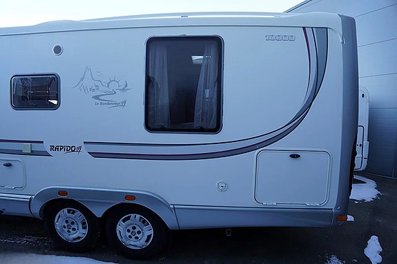 Rapido 10000dfh - Queensbed 3 of 20