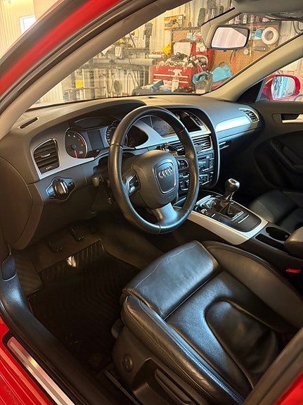 Audi A4 14 of 15