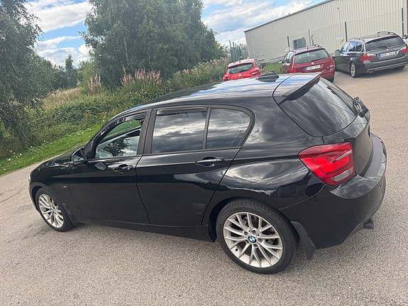 BMW 118d 3 of 7