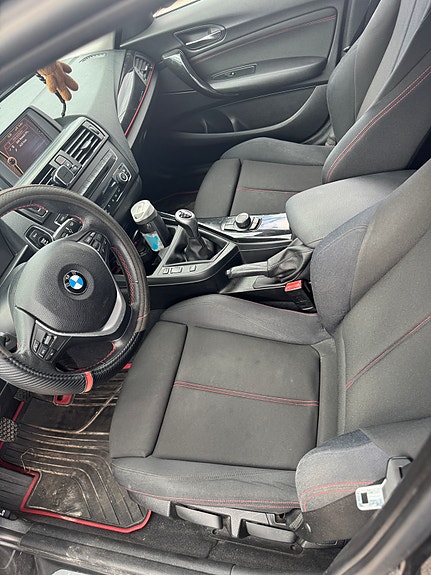 BMW 118d 4 of 7