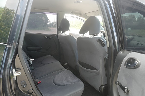Honda Jazz 10 of 20