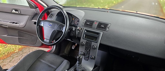 Volvo S40 14 of 17