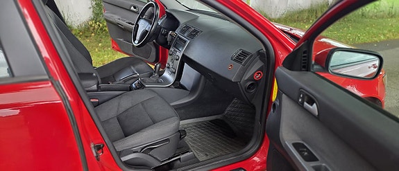 Volvo S40 10 of 17