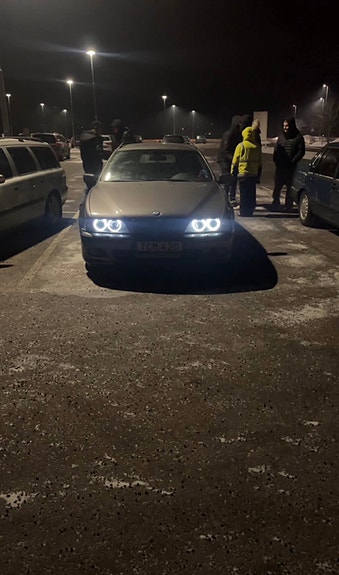 BMW 525i 6 of 10