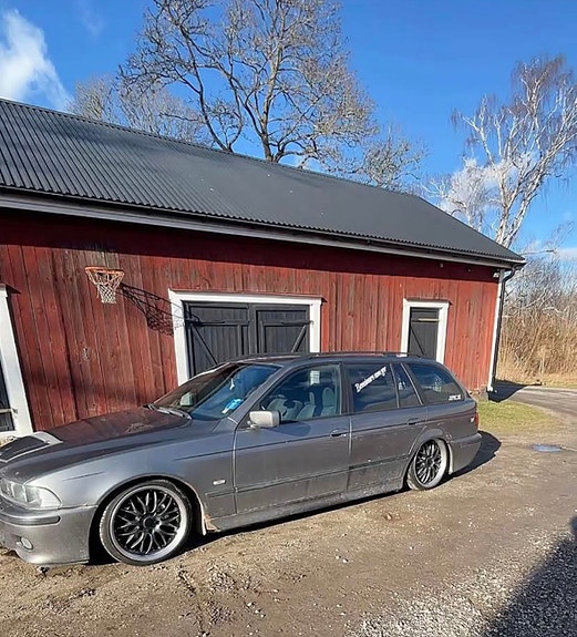 BMW 525i 4 of 10