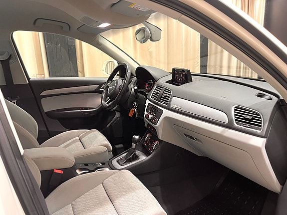 Audi Q3 13 of 20