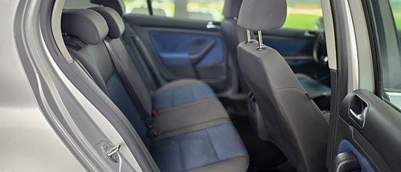 Volkswagen Golf V 13 of 18