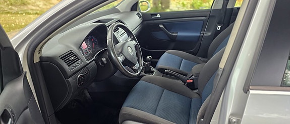 Volkswagen Golf V 12 of 18