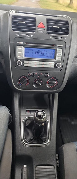 Volkswagen Golf V 14 of 18