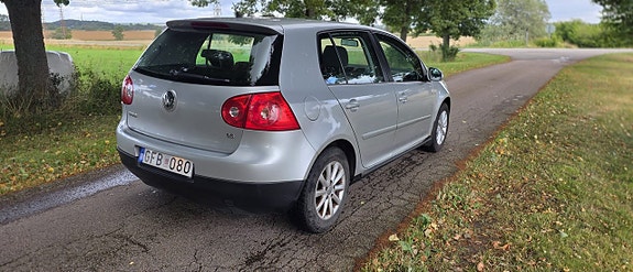 Volkswagen Golf V 4 of 18