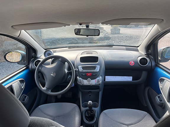 Peugeot 107 10 of 12