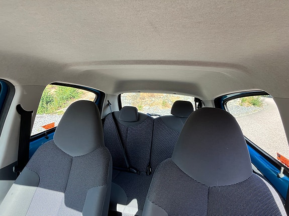 Peugeot 107 9 of 12