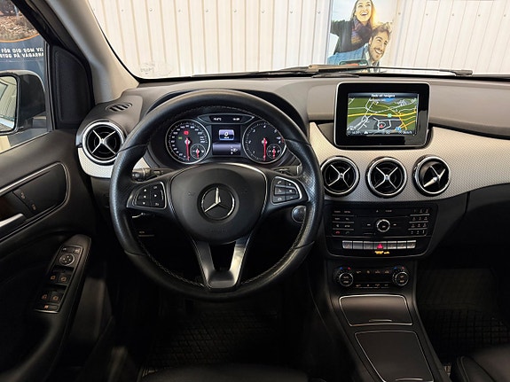 Mercedes-Benz B180 d 9 of 24