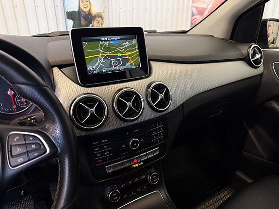Mercedes-Benz B180 d 15 of 24
